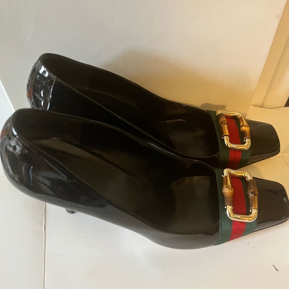 Gucci Shoes - Gucci vintage horseshoe bit black patent leather